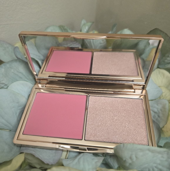 ‼️BUNDLE‼️Charlotte Tilbury Blush And Glow Glide Palette - Picture 1 of 4